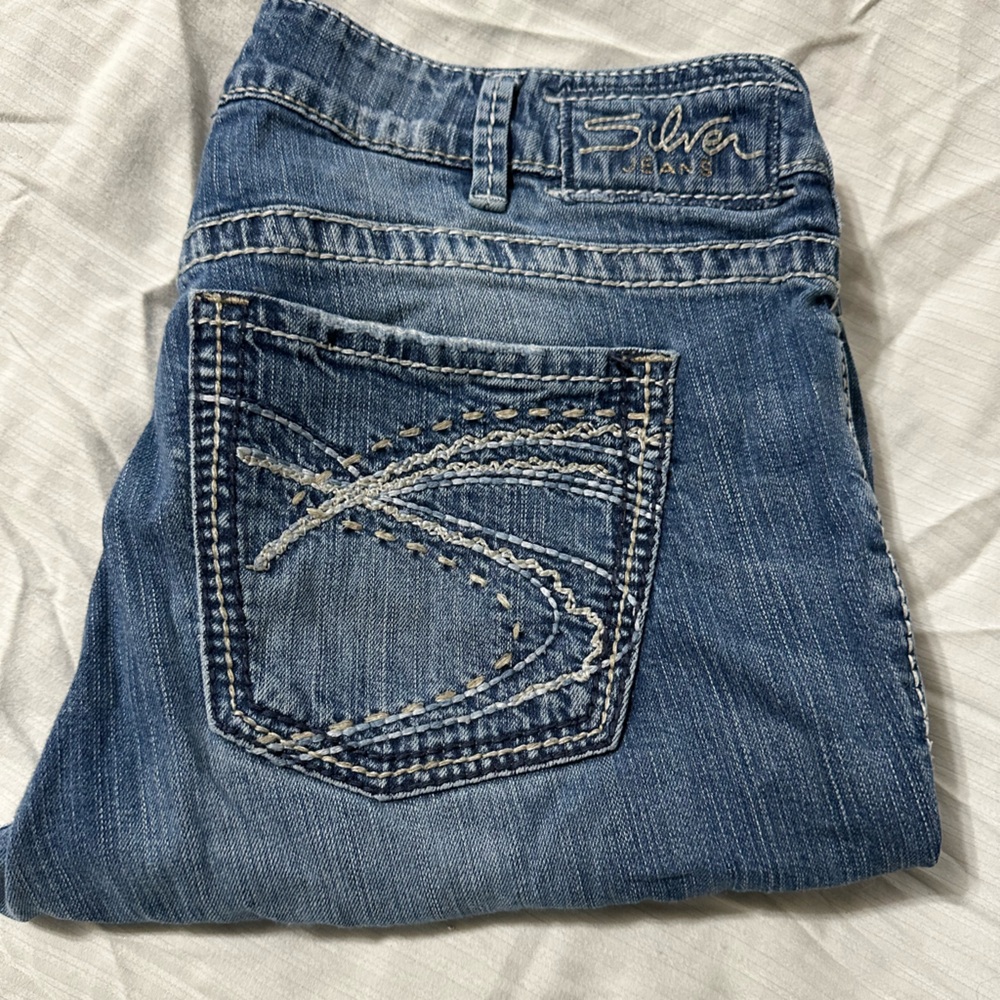 Silver Jeans Women's Boot Cut in Classic Blue